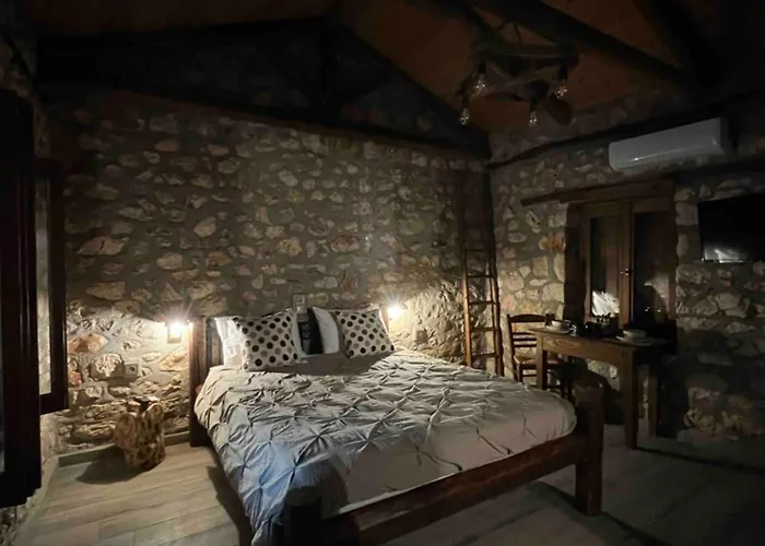 Traditional Stone Guesthouse