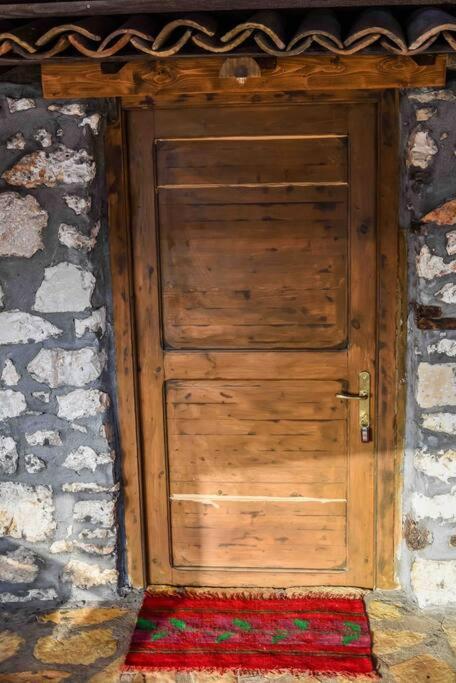 Traditional Stone * Agios Ioannis (Corinthia)