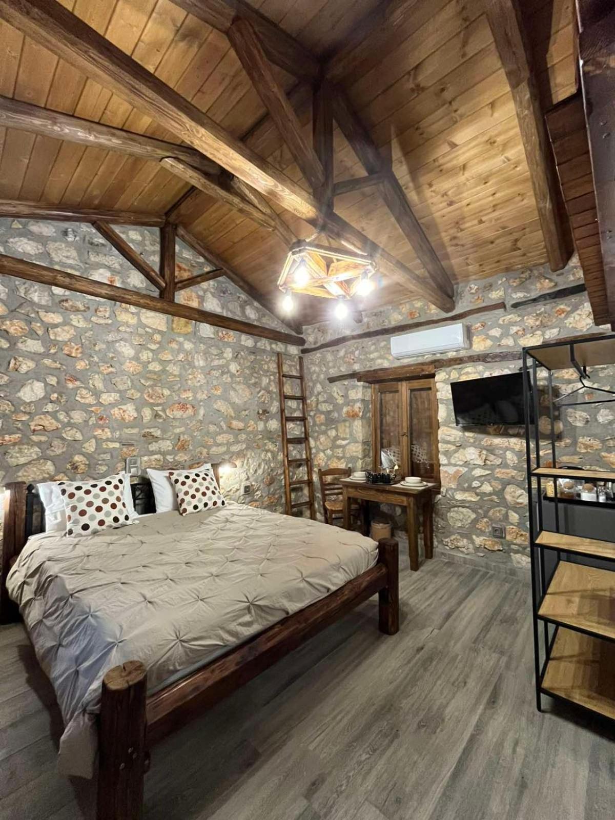 Traditional Stone Apartment *